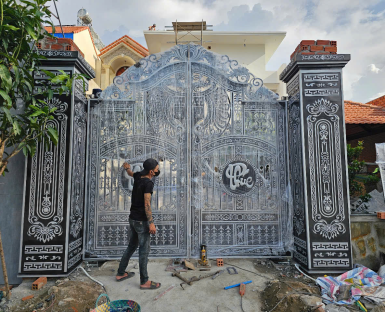 CỔNG NHÔM ĐÚC HOÀNG GIA