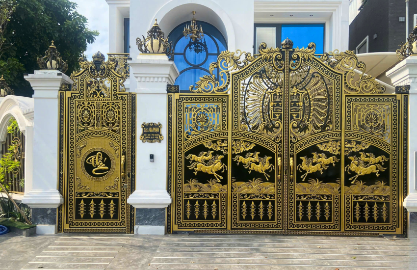 CỔNG NHÔM ĐÚC HOÀNG GIA