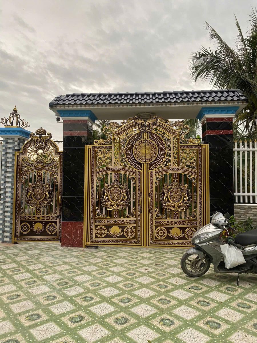 Cổng nhôm đúc ở Long An