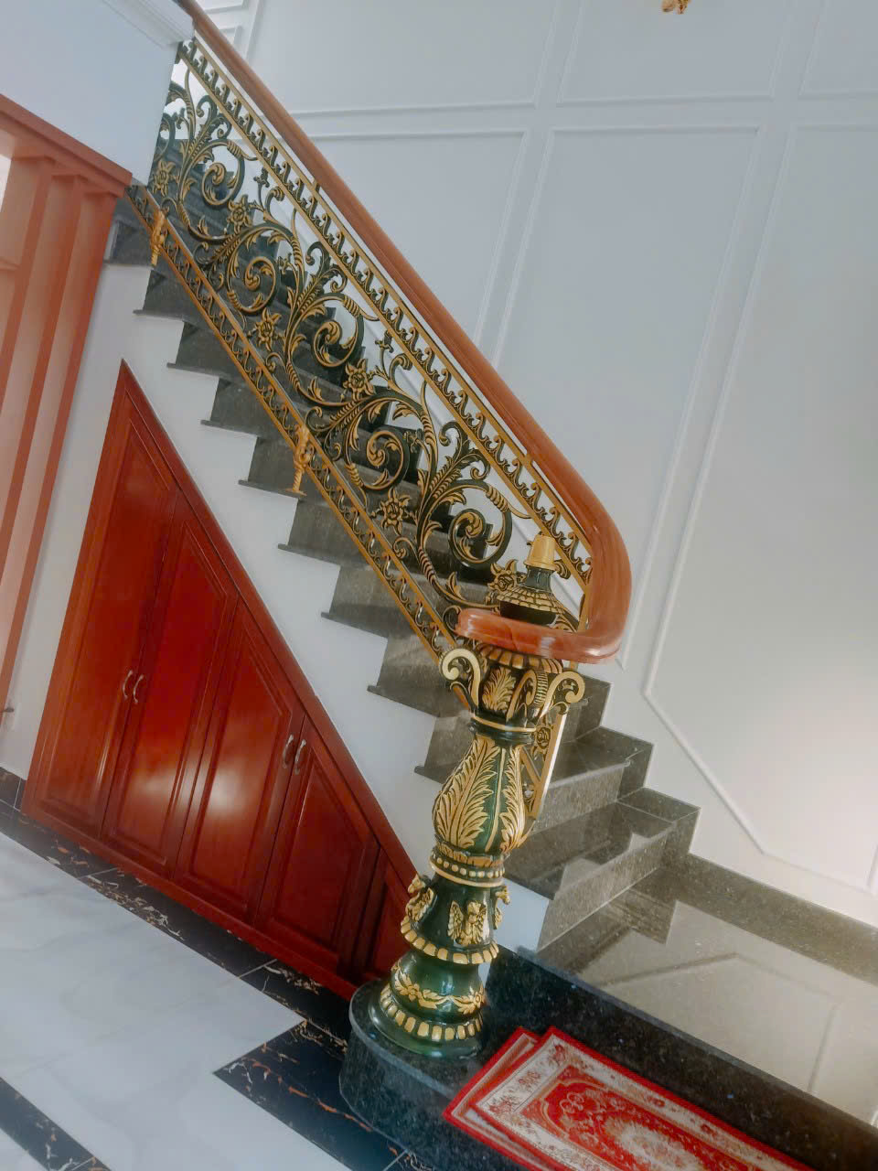 Cầu thang mẫu C16