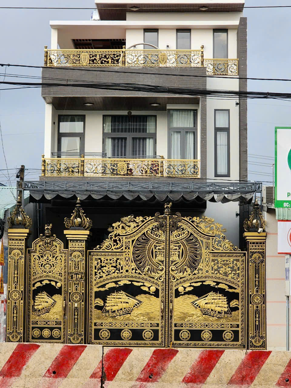 Thuận buồm xuôi gió mẫu 07