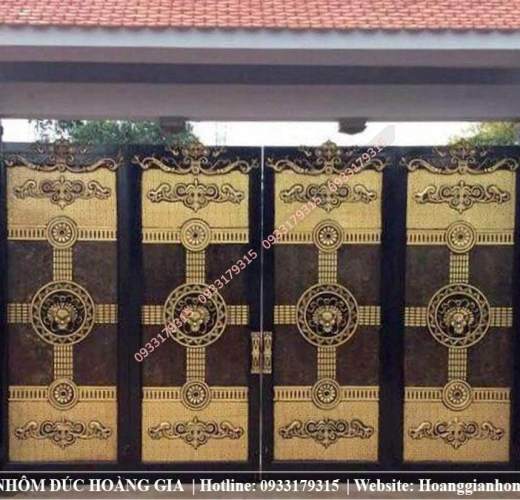 Cổng nhôm đúc 4 cánh mẫu 04